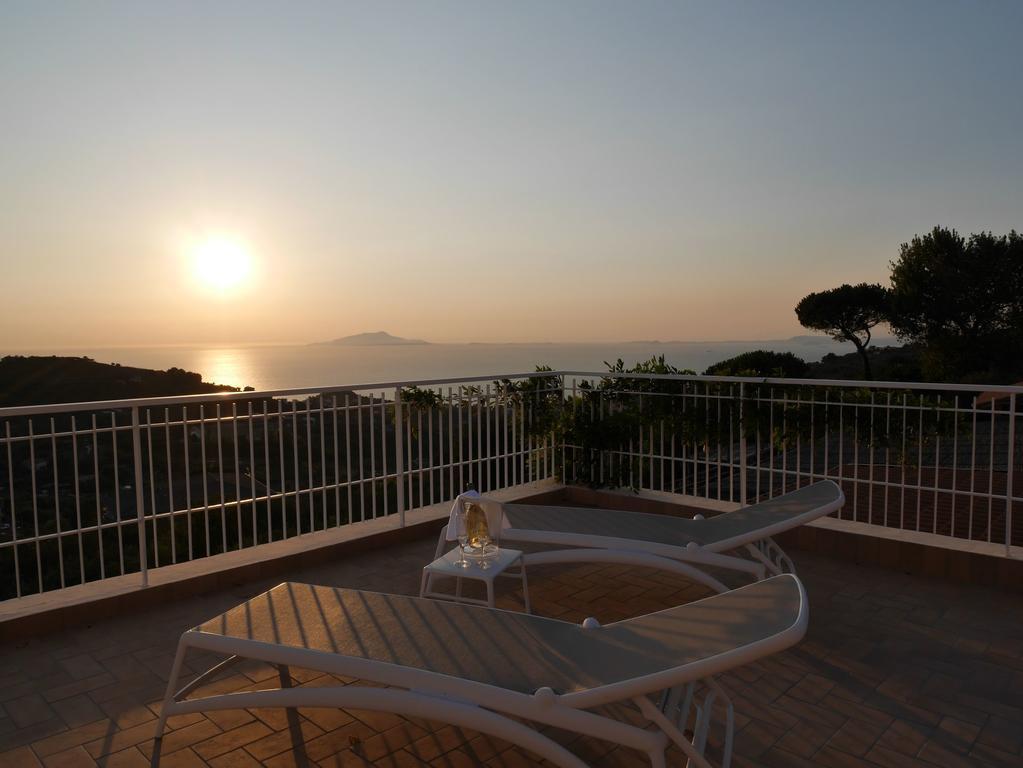 Villa Caprile ماسّا لوبْرينسِ المظهر الخارجي الصورة