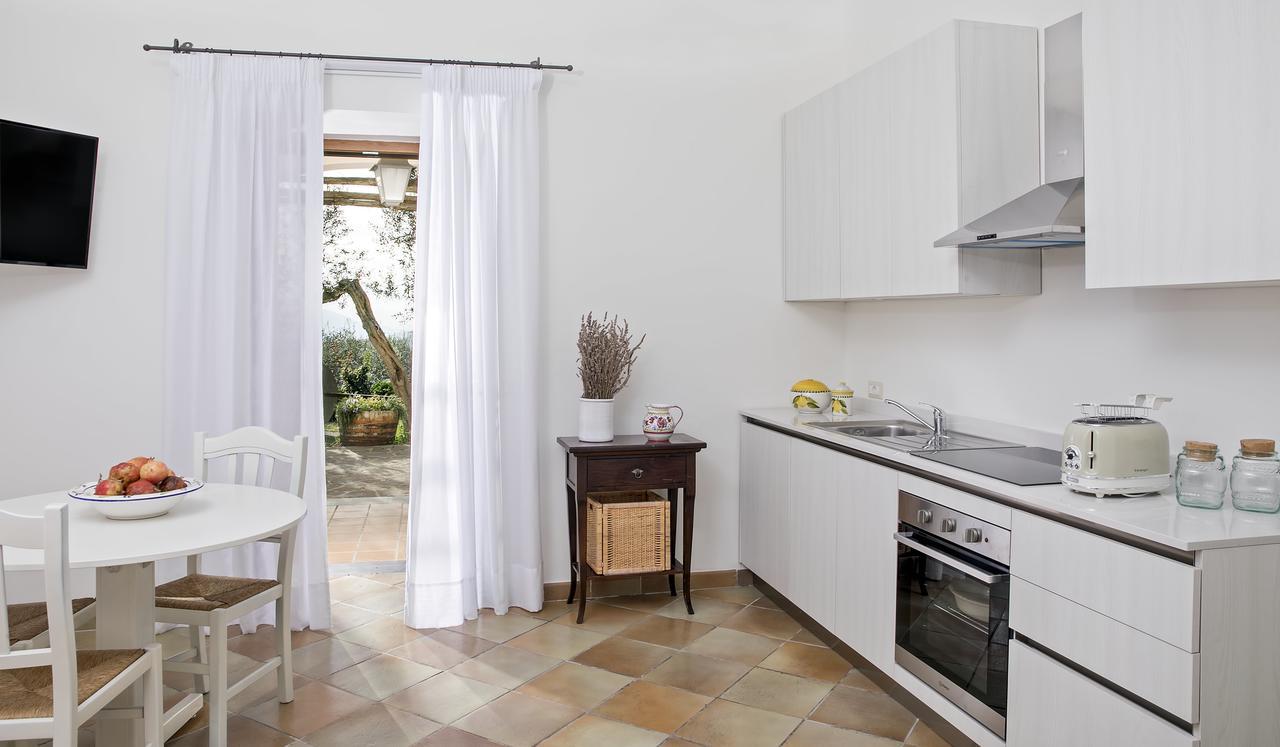 Villa Caprile ماسّا لوبْرينسِ المظهر الخارجي الصورة