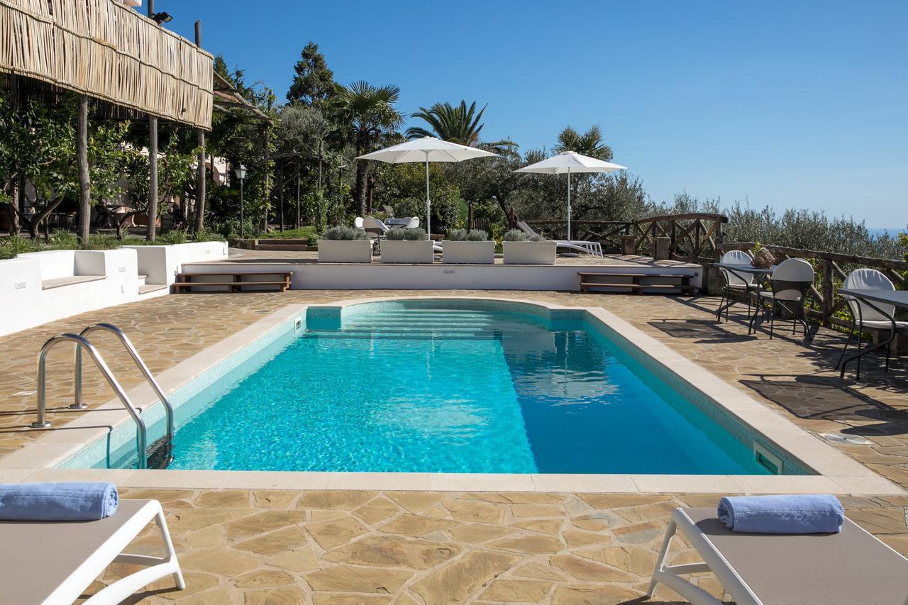 Villa Caprile ماسّا لوبْرينسِ المظهر الخارجي الصورة